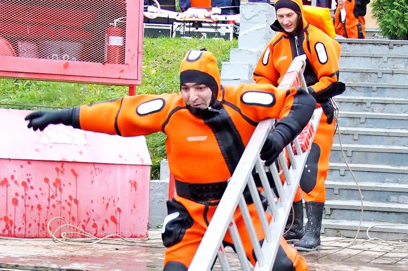 Московские спасатели начали подготовку к зимнему сезону