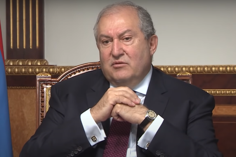Президент Армении заявил о необходимости провести внеочередные парламентские выборы в стране