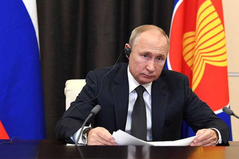 Путину показали разработанную в Сарове компьютерную модель для ВКС России