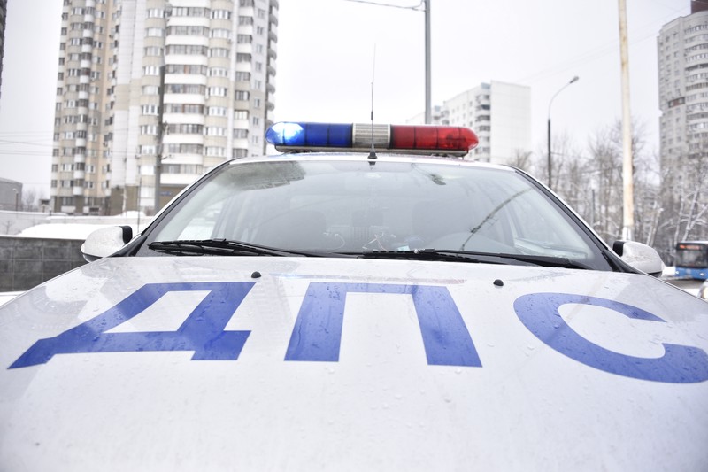 Водитель протаранил пять припаркованных машин в Краснодаре