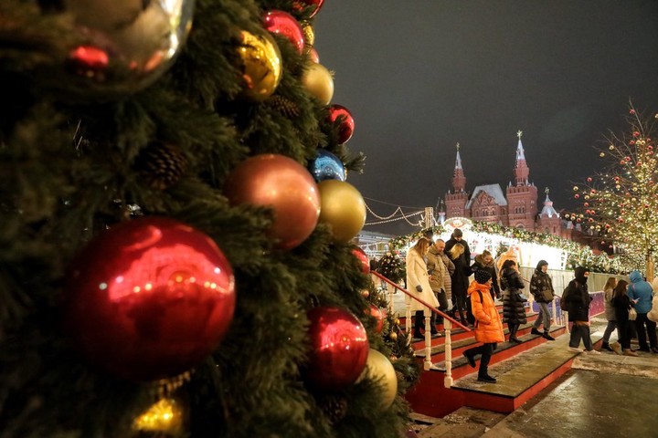 Тысячу новогодних елей установят в Москве до 14 декабря