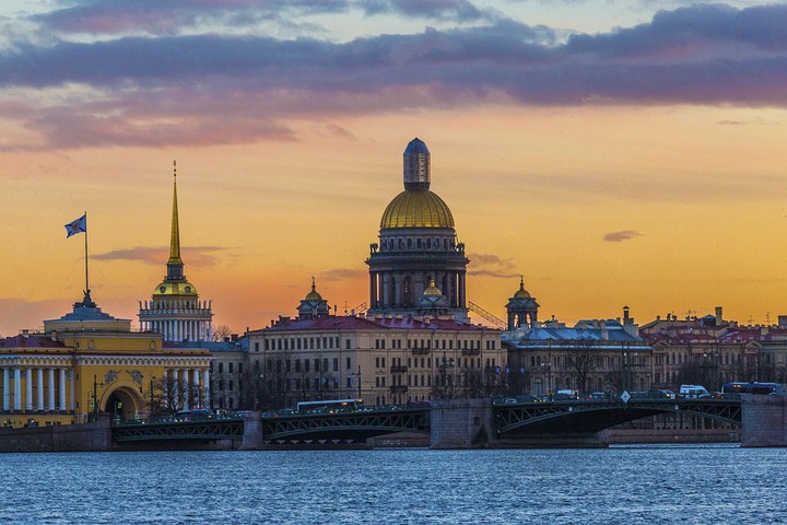 Международный поток туристов в Санкт-Петербург снизился на 90 процентов за 2020 год