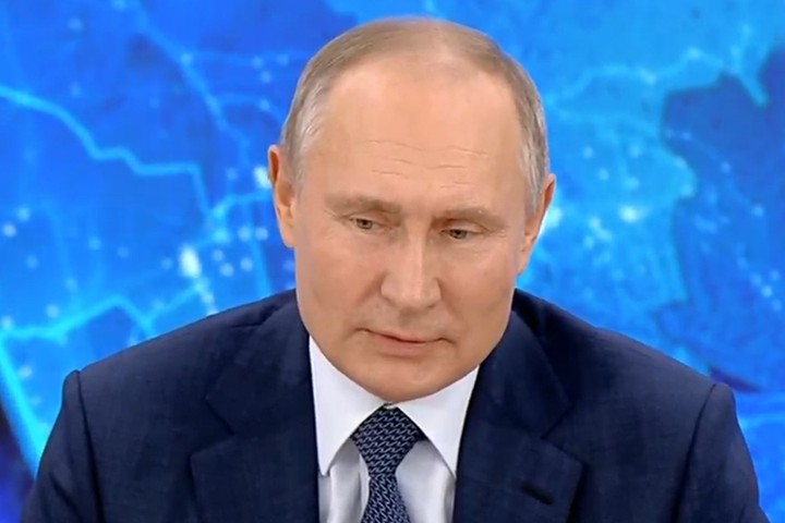 Путин пообещал выплатить всем семьям с детьми до семи лет по 5 тысяч рублей к Новому году