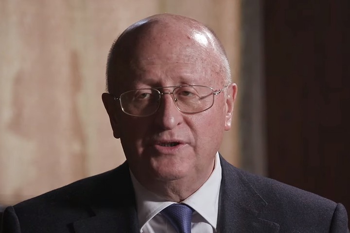 Гинцбург предрек выявление в России уникального штамма коронавируса