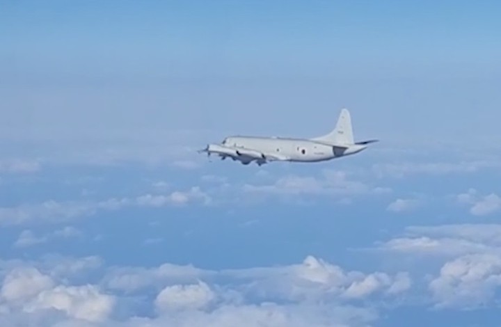 Появилось видео перехвата самолета ВВС Японии российским Су-30 над Охотским морем