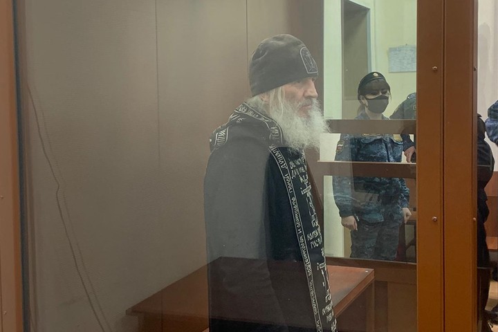 «Старцы вразумили»: бывший схимонах Сергий прекратил голодовку в СИЗО