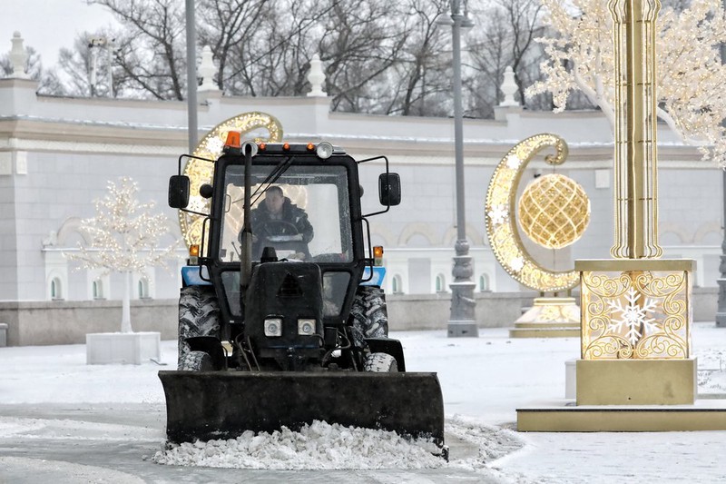 Власти Москвы заявили о штатной работе систем жизнеобеспечения на фоне снегопада