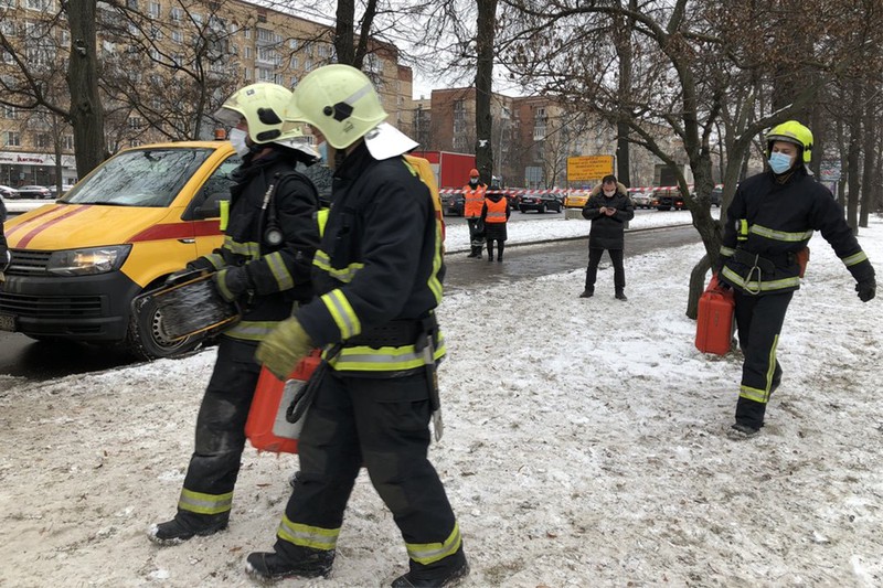 Пожарные локализовали возгорание на территории угольного разреза в Хакасии