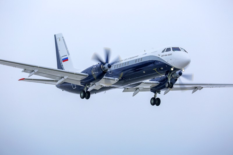 Самолет Уфа — Волгоград приземлился на запасном аэродроме из-за непогоды