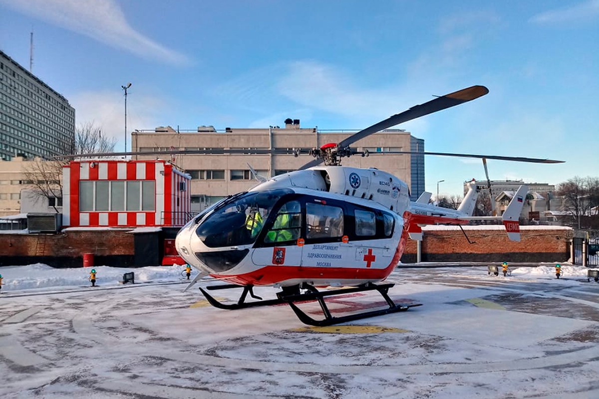 Женщину с инсультом эвакуировали вертолетом из Новой Москвы