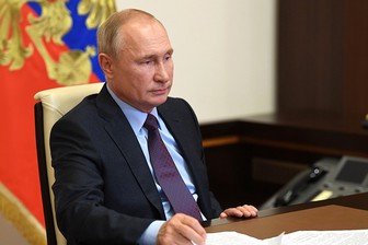 Путин поручил выработать единый подход к разработке программ развития федеральных вузов