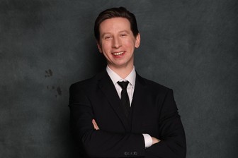 «Педант, зануда и консерватор»: актер Дмитрий Лысенков — о принципах жизни и патриархате