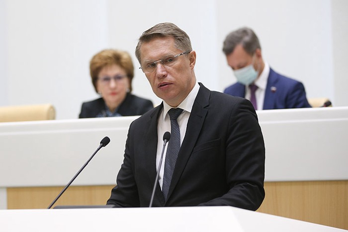 Мурашко заявил, что последствия коронавируса могут длиться до года