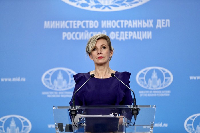 Захарова призвала не допустить «грязных политических игр» при вакцинации от COVID-19