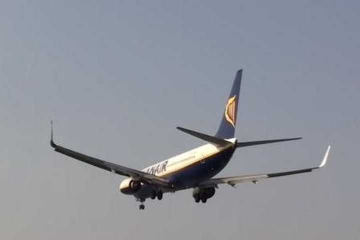 Аварийную посадку в Пулкове совершил летевший из Москвы в Салехард Airbus