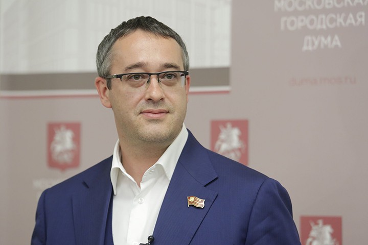 Алексей Шапошников поздравил столичных студентов с праздником