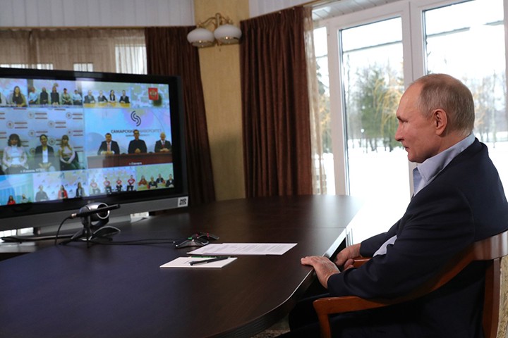 Путин поблагодарил власти Москвы за работу по борьбе с коронавирусом