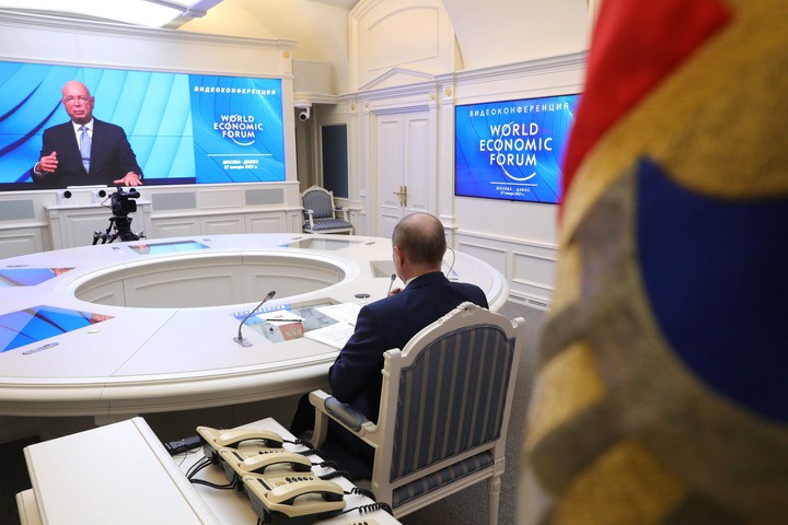Старый мир и новая война: о чем говорил Путин на форуме в Давосе