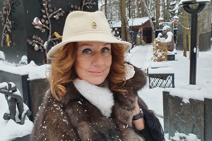 Напутствие Коэльо, покушение на Березовского и бондиана: чем покоряет новая книга Нины Пушковой