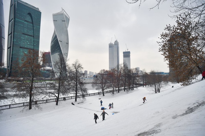 Синоптик предупредил об аномально низком атмосферном давлении в Москве