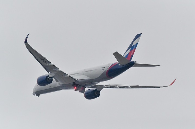 Самолет в Москву из Петербурга вернулся в Пулково из-за неисправности