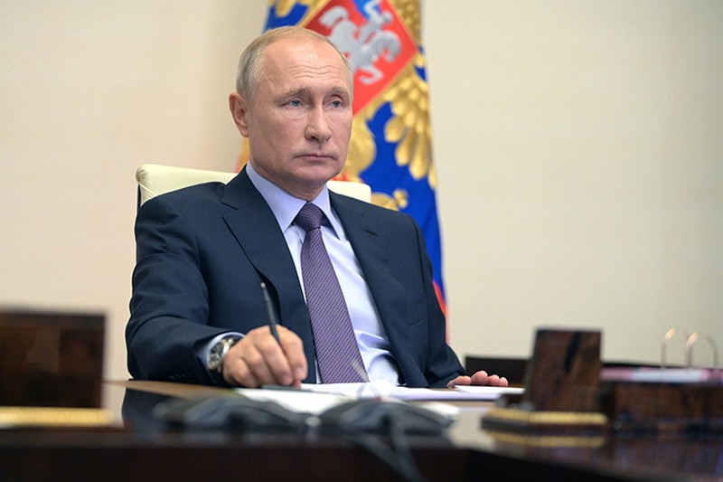 Владимир Путин призвал российский бизнес направлять ресурсы «в дом»