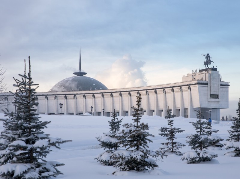 Выставка Музея Победы «Горячий снег Сталинграда» открылась Баку