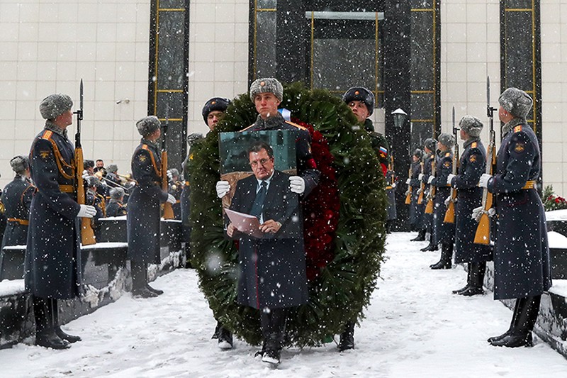 Церемония прощания с бывшим вице-премьером Сергеем Приходько прошла в Москве