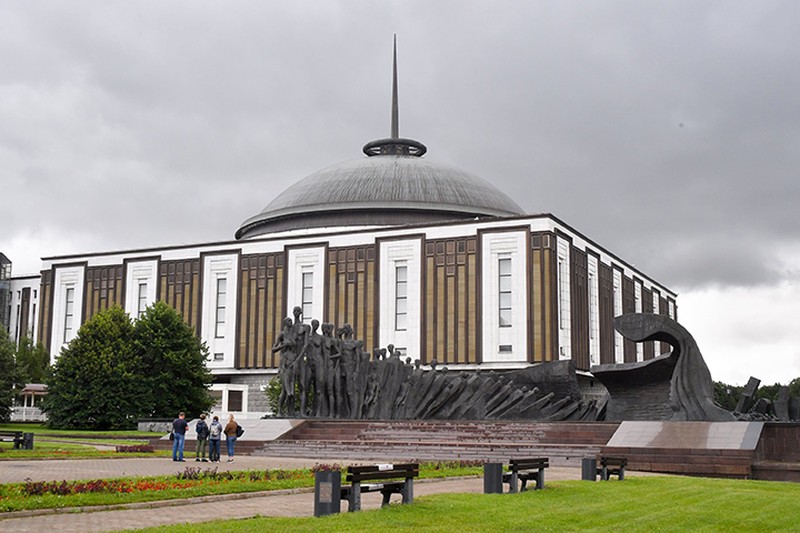 Музей Победы подготовил программу к годовщине разгрома фашистов в Сталинградской битве