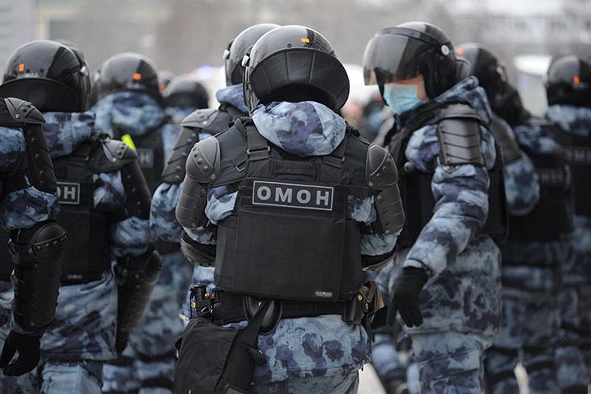 Цыганский поселок в Екатеринбурге взял в оцепление ОМОН