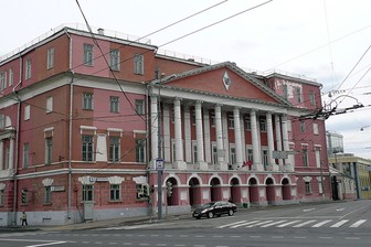 Проклятие Брюса: какие тайны скрывают часы на фасаде дома Мусина-Пушкина