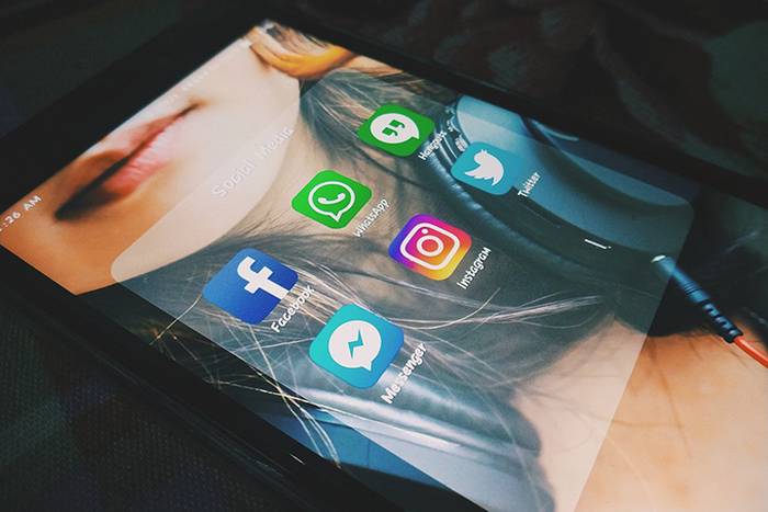 Instagram вновь начнет показывать публикации в хронологическом порядке