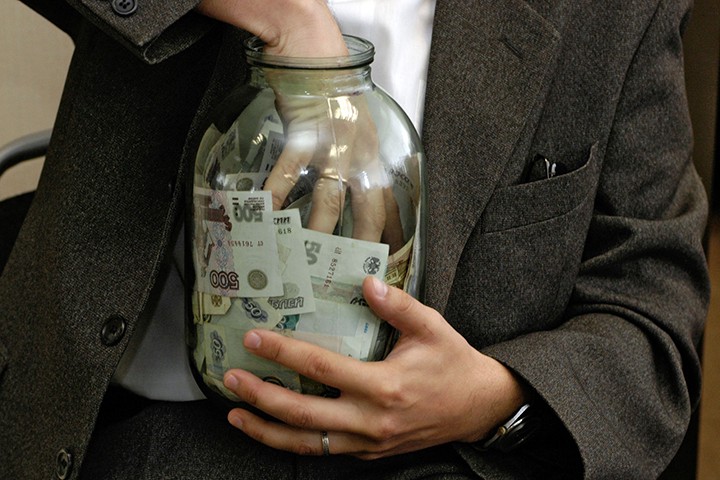 Народ против: не смейте сокращать мою зарплату