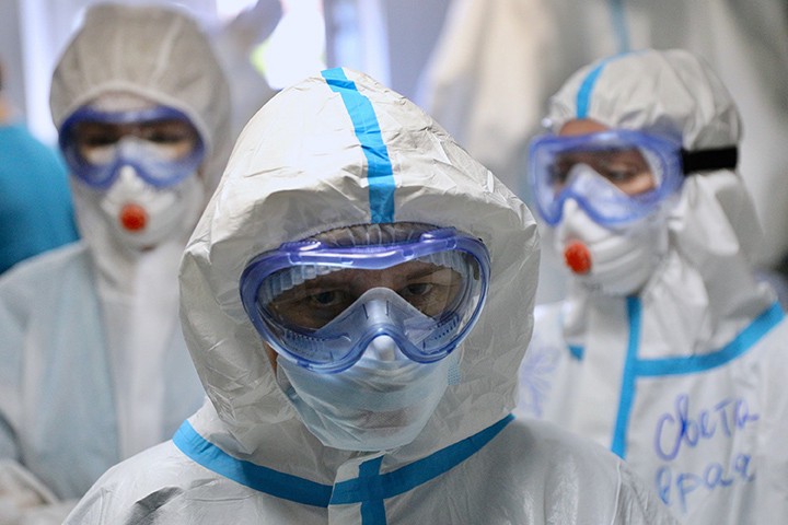 В России за сутки выявили 10 565 случаев COVID-19