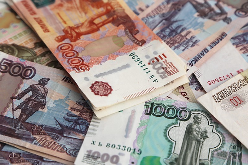 Россиянам рассказали, какие банкноты подделывают чаще