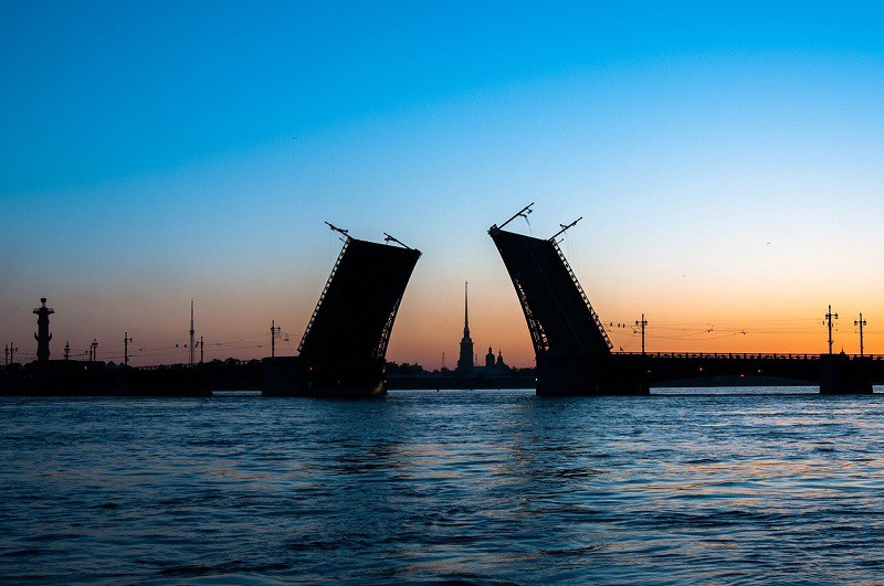 Сезон навигации и разводных мостов стартует в Санкт-Петербурге в ночь на 10 апреля