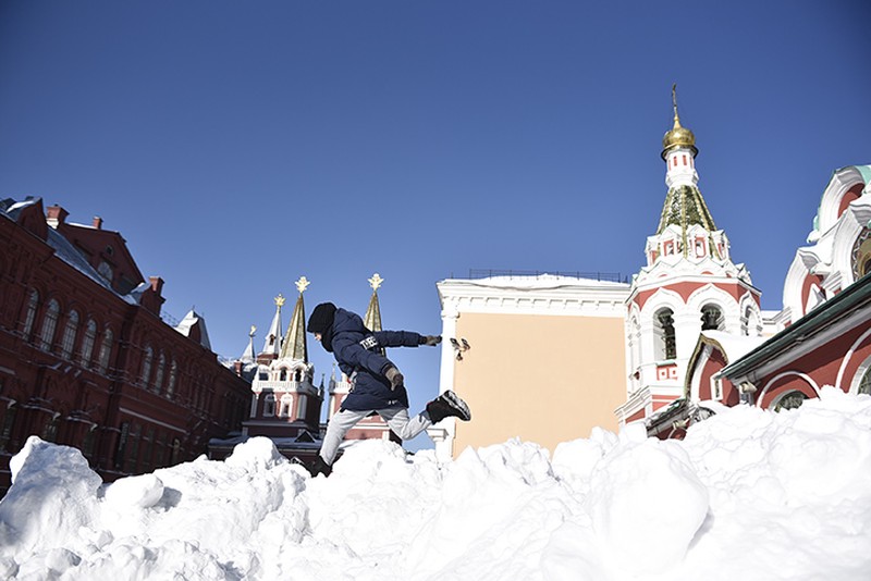 Высота сугробов в Москве за прошедшие дни увеличилась на 23 сантиметра