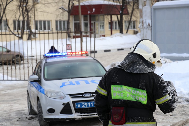 МЧС не выявило превышения ПДК вредных веществ при пожаре на складе в Москве