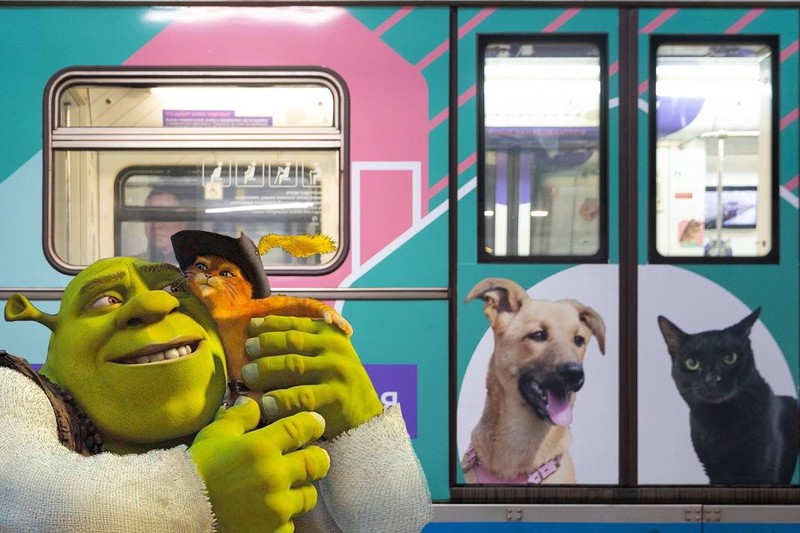 Дептранс показал, как бы выглядели персонажи мультфильмов в столичном метро