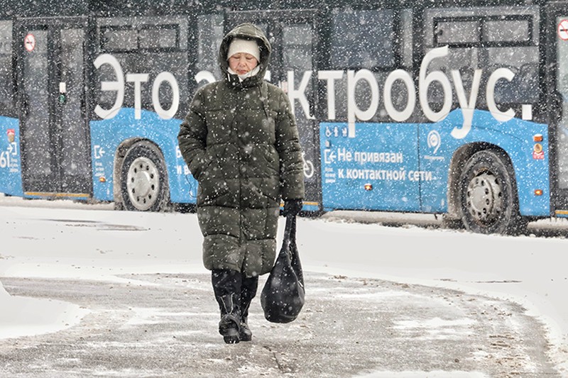 Синоптики пообещали москвичам снежную и морозную погоду 8 марта