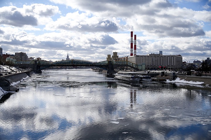 Синоптик предупредил москвичей о продолжении «барической пилы» в столице перед 8 Марта