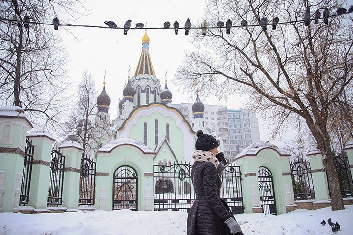 Синоптики рассказали, когда растает снег в Москве