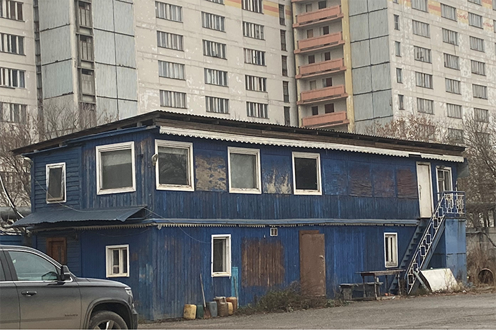 Самострою не место: как в Москве борются с незаконными строениями
