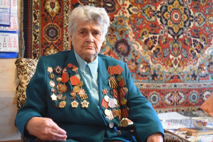 Переплывала реку под обстрелами. Ветеран Евдокия Юрина о Курской битве и любимых местах Москвы