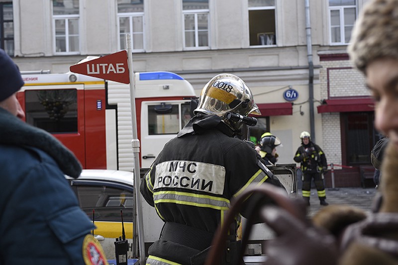Пожар произошел на двухъярусной подземной парковке в Москве