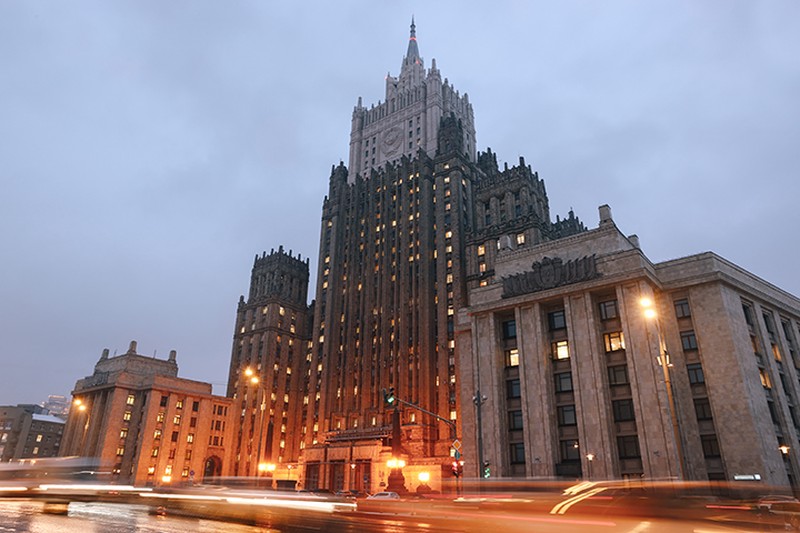 «Отравленная атмосфера»: к чему приведет высылка российских дипломатов из Чехии
