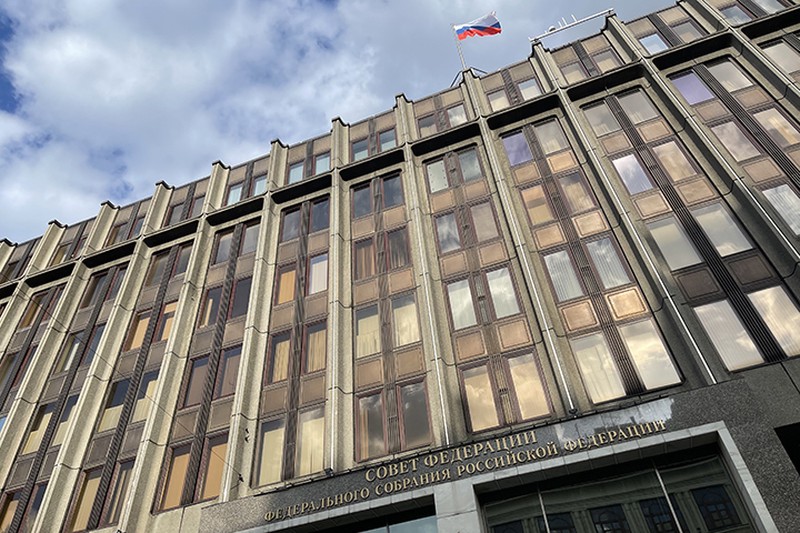 Совфед одобрил закон о просветительской деятельности в России