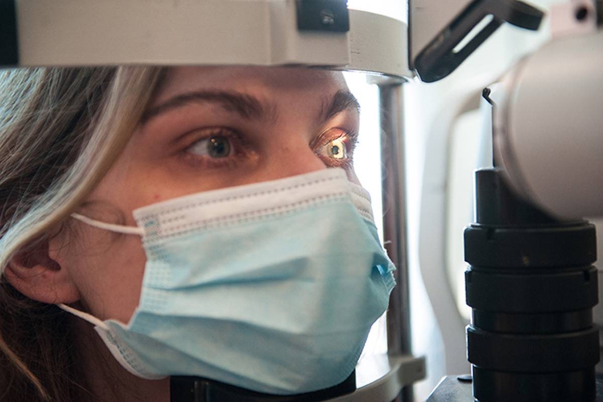 «Входные ворота для инфекции»: почему переболевшие COVID-19 теряют зрение