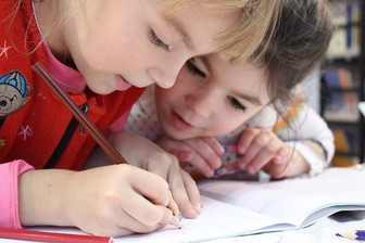 Детский психолог дала советы, как подготовить ребенка к школе