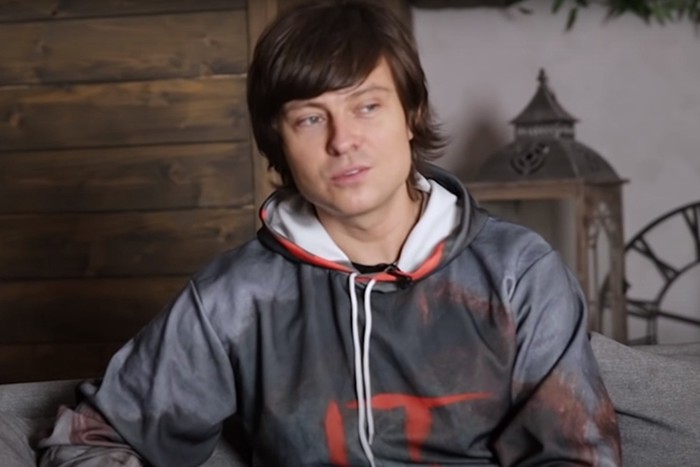 «Плюнул в лицо»: Прохор Шаляпин рассказал о нападении соседа из-за парковки